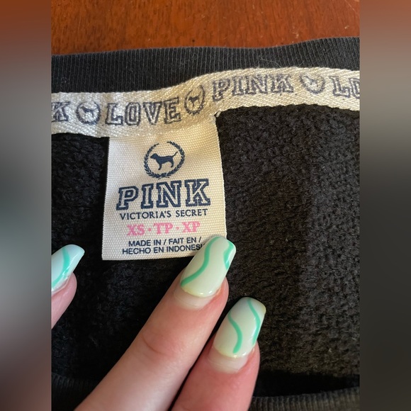 Pink sweater - Picture 3 of 3